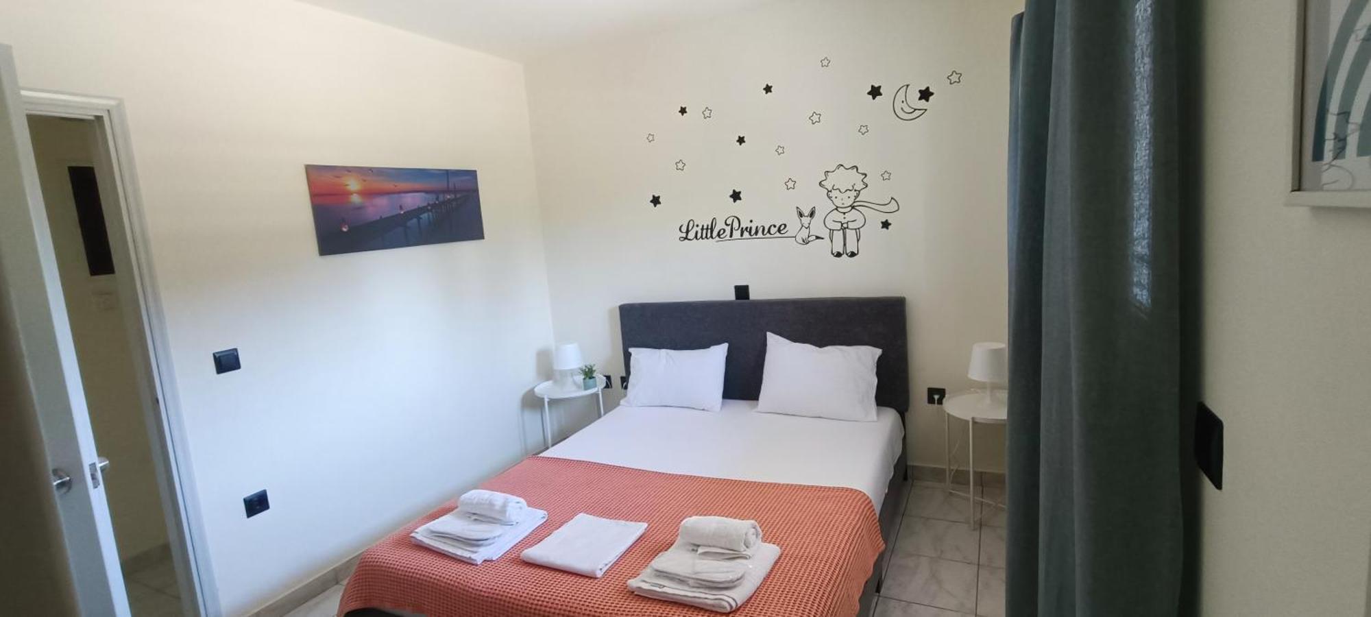 Kalamata Garden Suite Luaran gambar